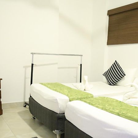 281 Kandy City Hostel & Rooms Deiyannewela Zewnętrze zdjęcie