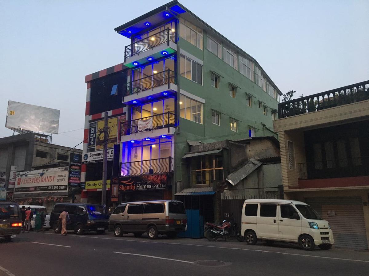 281 Kandy City Hostel & Rooms Deiyannewela Zewnętrze zdjęcie
